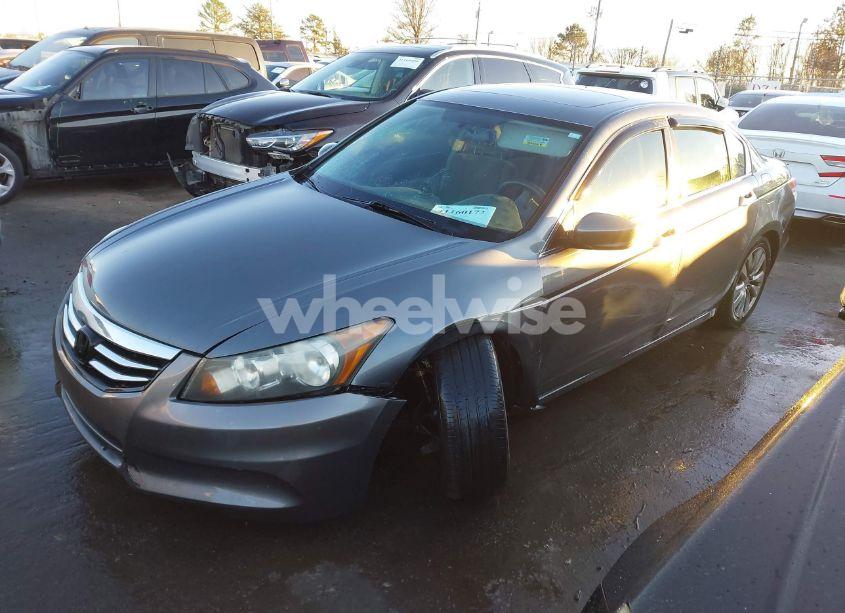 Photo 2 of 2012 Honda Accord SDN EX (VIN 1HGCP2F70CA104559)