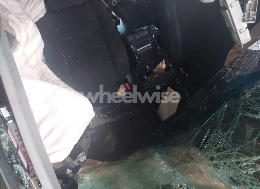 Photo 5 of 2010 Honda Accord 2.4 EX (VIN 1HGCP2F71AA114367)