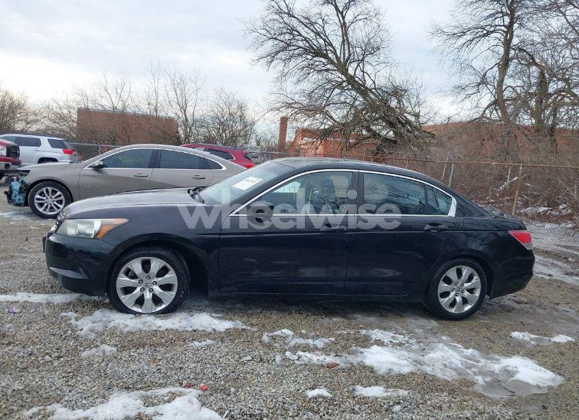Photo 14 of 2010 Honda Accord 2.4 EX (VIN 1HGCP2F71AA121772)