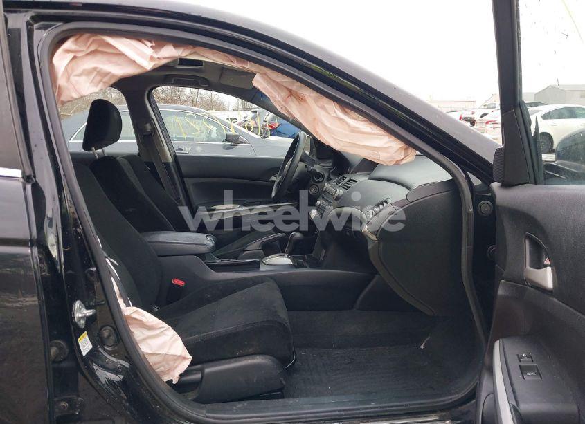 Photo 5 of 2010 Honda Accord 2.4 EX (VIN 1HGCP2F71AA121772)