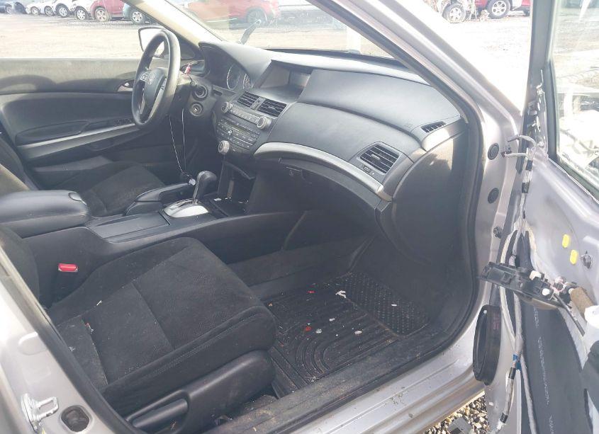 Photo 5 of 2010 Honda Accord 2.4 EX (VIN 1HGCP2F71AA181938)