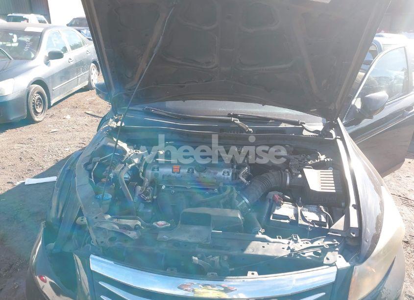 Photo 10 of 2011 Honda Accord 2.4 EX (VIN 1HGCP2F71BA078956)