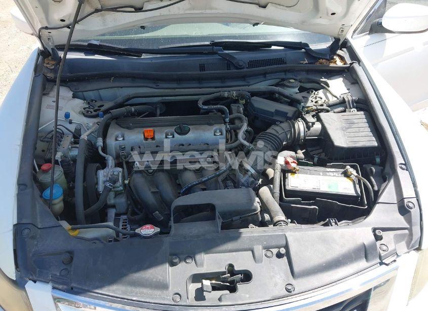 Photo 10 of 2010 Honda Accord 2.4 EX (VIN 1HGCP2F72AA092850)