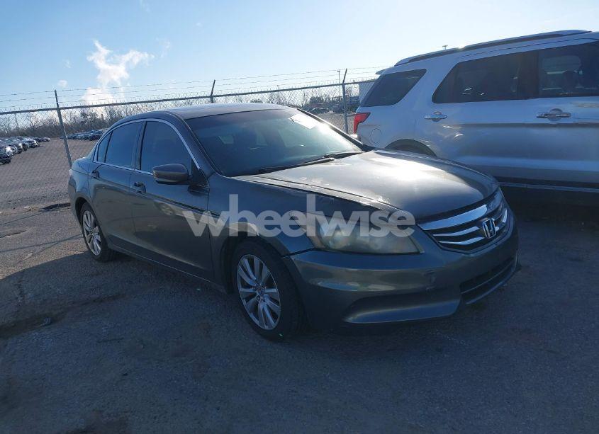 2011 Honda Accord 2.4 EX (VIN 1HGCP2F72BA028647) main photo