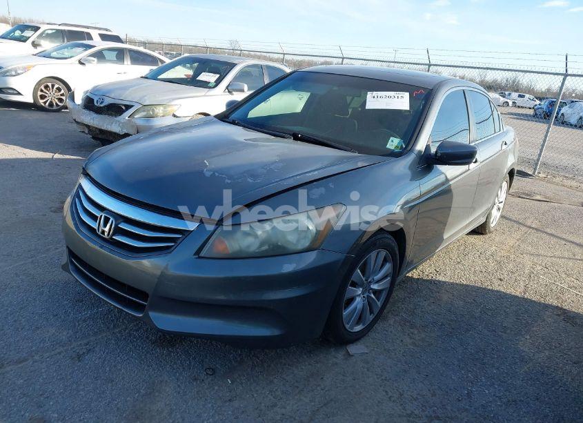 Photo 2 of 2011 Honda Accord 2.4 EX (VIN 1HGCP2F72BA028647)