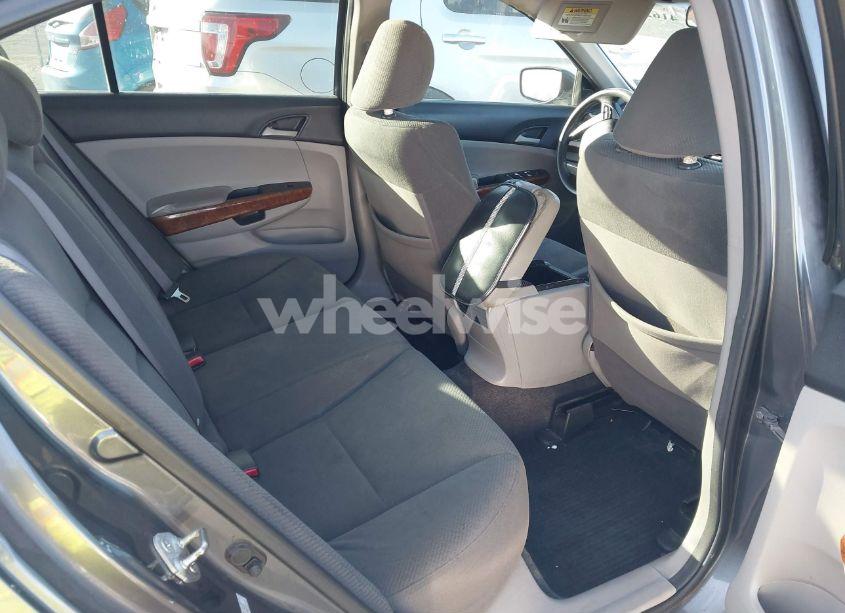 Photo 8 of 2011 Honda Accord 2.4 EX (VIN 1HGCP2F72BA028647)