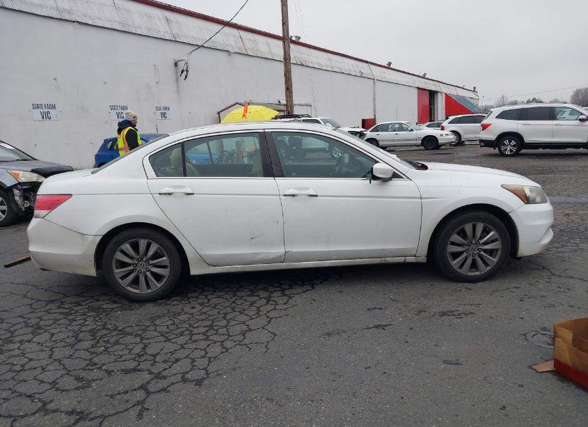 Photo 13 of 2011 Honda Accord 2.4 EX (VIN 1HGCP2F72BA127503)