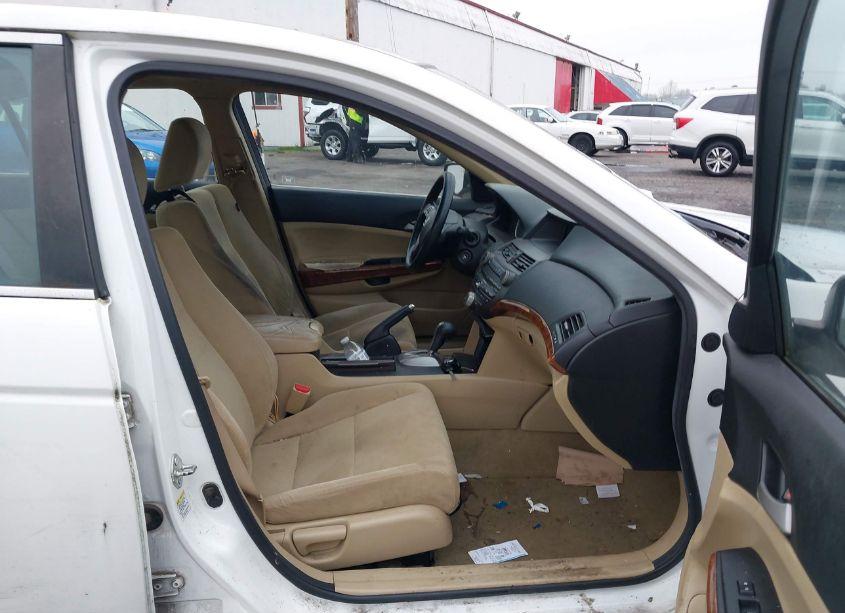 Photo 5 of 2011 Honda Accord 2.4 EX (VIN 1HGCP2F72BA127503)