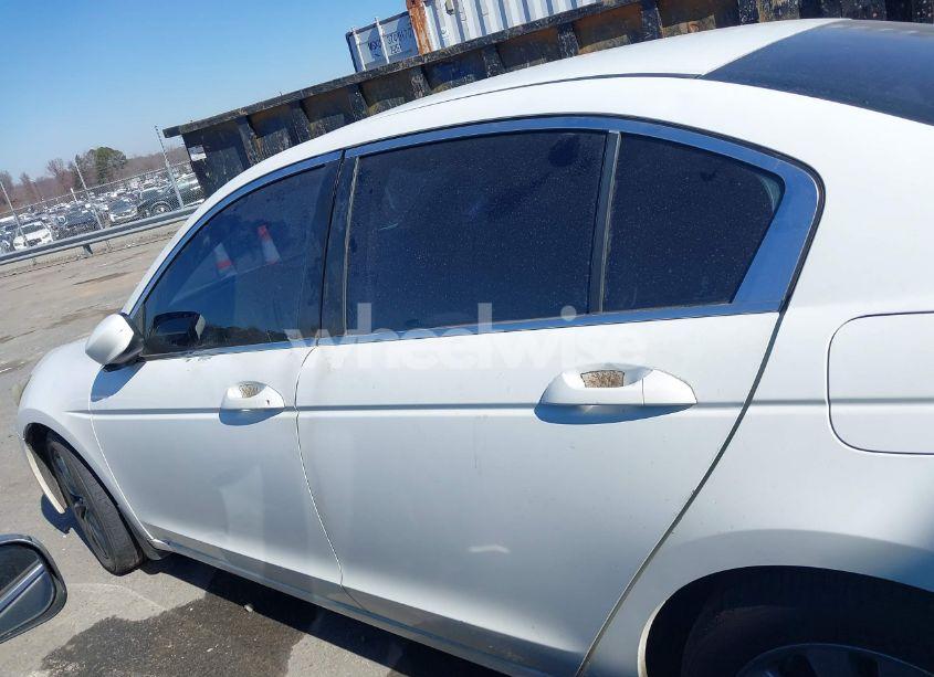 Photo 14 of 2012 Honda Accord 2.4 EX (VIN 1HGCP2F72CA000770)