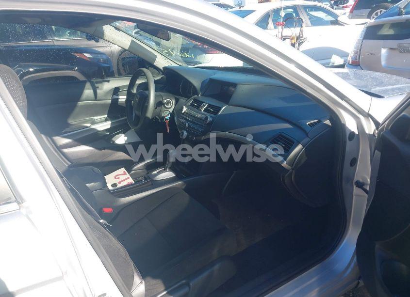 Photo 5 of 2010 Honda Accord 2.4 EX (VIN 1HGCP2F73AA040935)