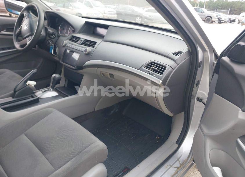 Photo 5 of 2010 Honda Accord 2.4 EX (VIN 1HGCP2F73AA179933)