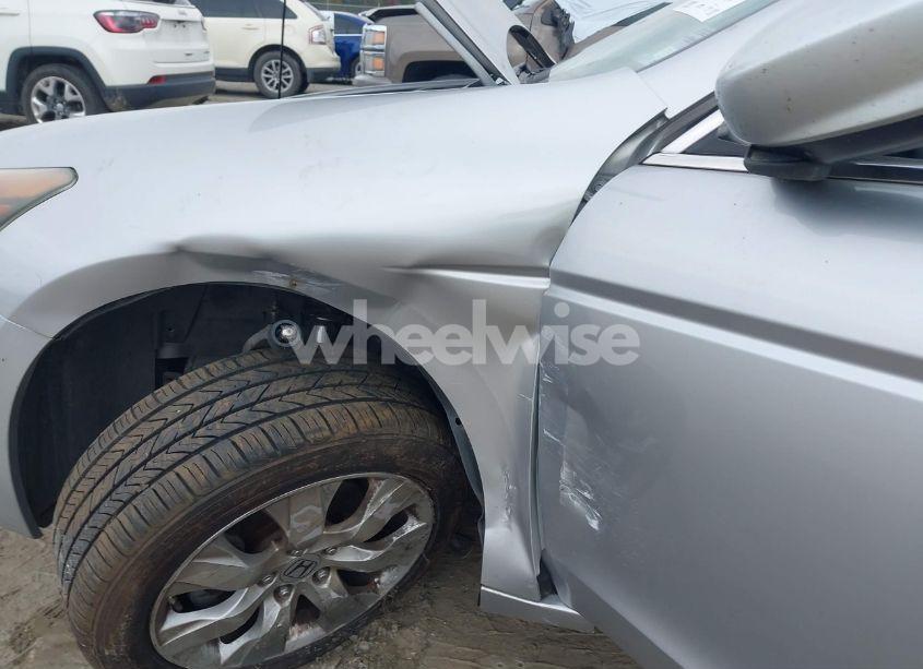 Photo 6 of 2010 Honda Accord 2.4 EX (VIN 1HGCP2F73AA179933)