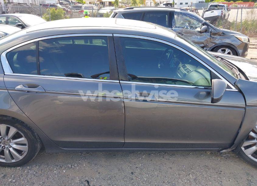 Photo 14 of 2011 Honda Accord 2.4 EX (VIN 1HGCP2F73BA089683)