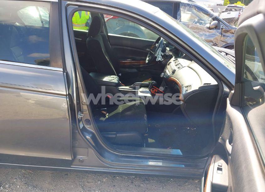 Photo 5 of 2011 Honda Accord 2.4 EX (VIN 1HGCP2F73BA089683)