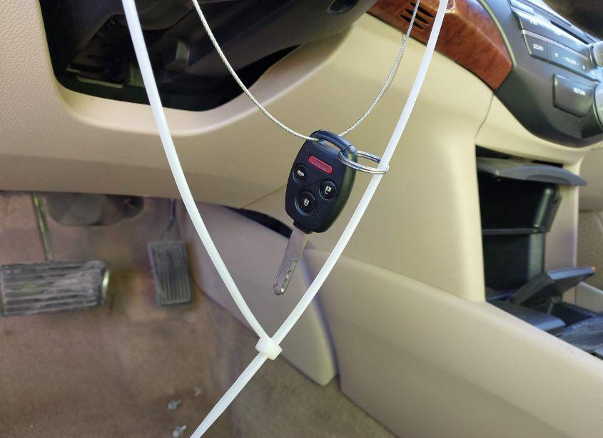 Photo 11 of 2011 Honda Accord 2.4 EX (VIN 1HGCP2F73BA113352)