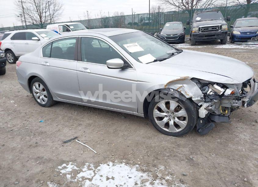 Photo 3 of 2010 Honda Accord 2.4 EX (VIN 1HGCP2F74AA000511)