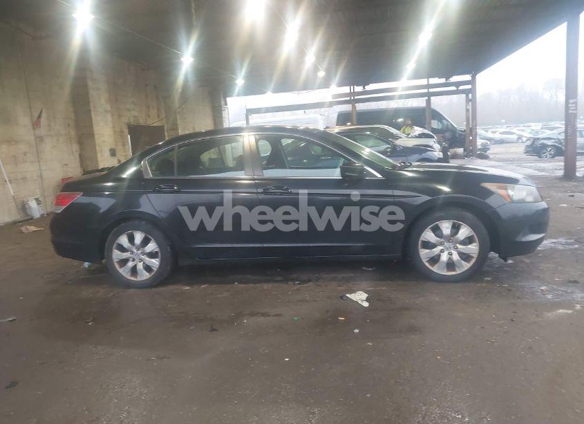 Photo 13 of 2010 Honda Accord 2.4 EX (VIN 1HGCP2F74AA156077)