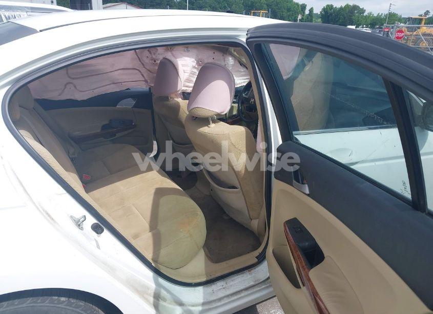 Photo 8 of 2011 Honda Accord 2.4 EX (VIN 1HGCP2F74BA048009)