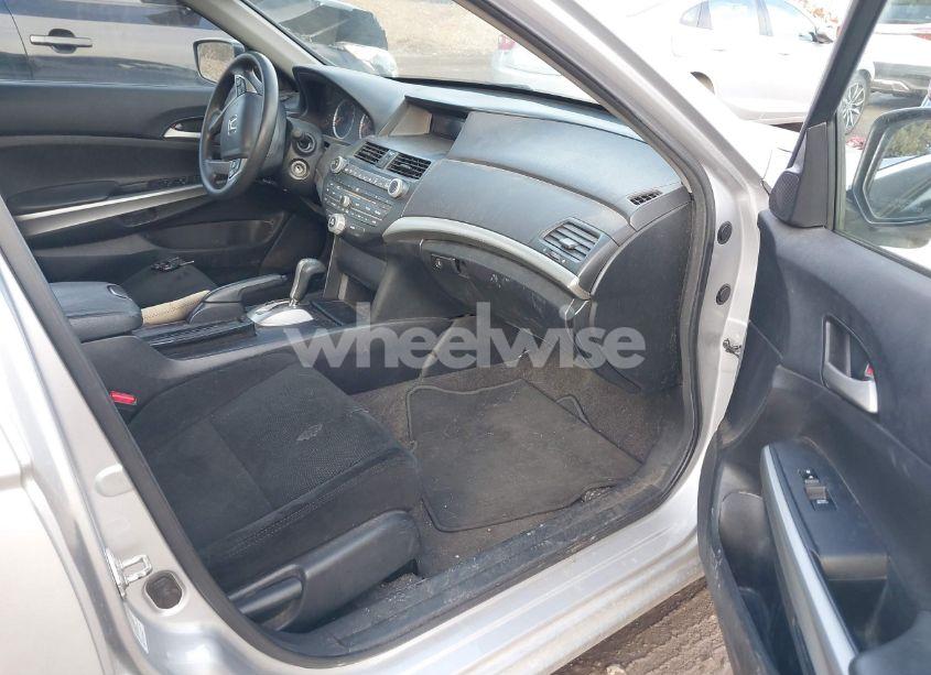 Photo 5 of 2010 Honda Accord 2.4 EX (VIN 1HGCP2F75AA129907)