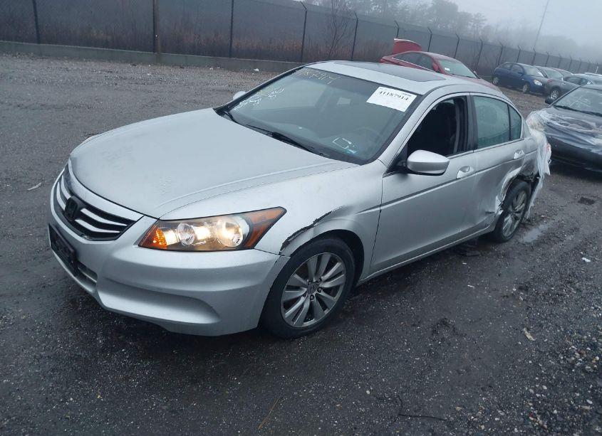 Photo 2 of 2012 Honda Accord SDN EX (VIN 1HGCP2F75CA016025)