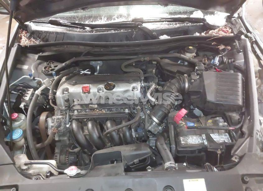 Photo 10 of 2012 Honda Accord 2.4 EX (VIN 1HGCP2F75CA099732)