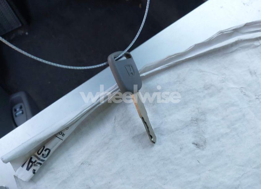 Photo 11 of 2011 Honda Accord 2.4 EX (VIN 1HGCP2F76BA030790)