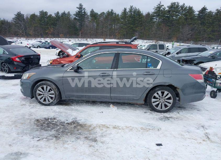 Photo 15 of 2011 Honda Accord 2.4 EX (VIN 1HGCP2F76BA052790)