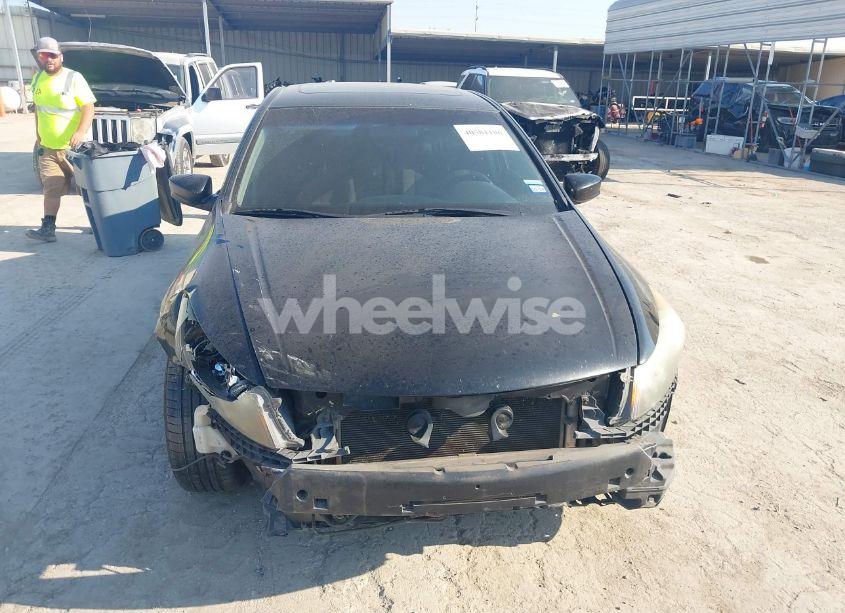 Photo 13 of 2010 Honda Accord 2.4 EX (VIN 1HGCP2F77AA124756)