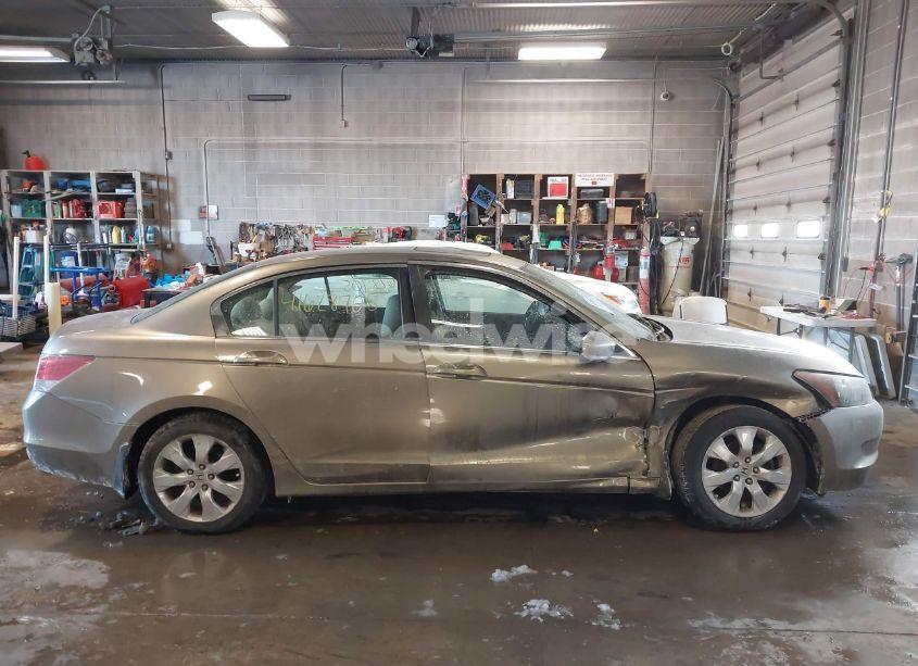 Photo 13 of 2010 Honda Accord 2.4 EX (VIN 1HGCP2F77AA153187)