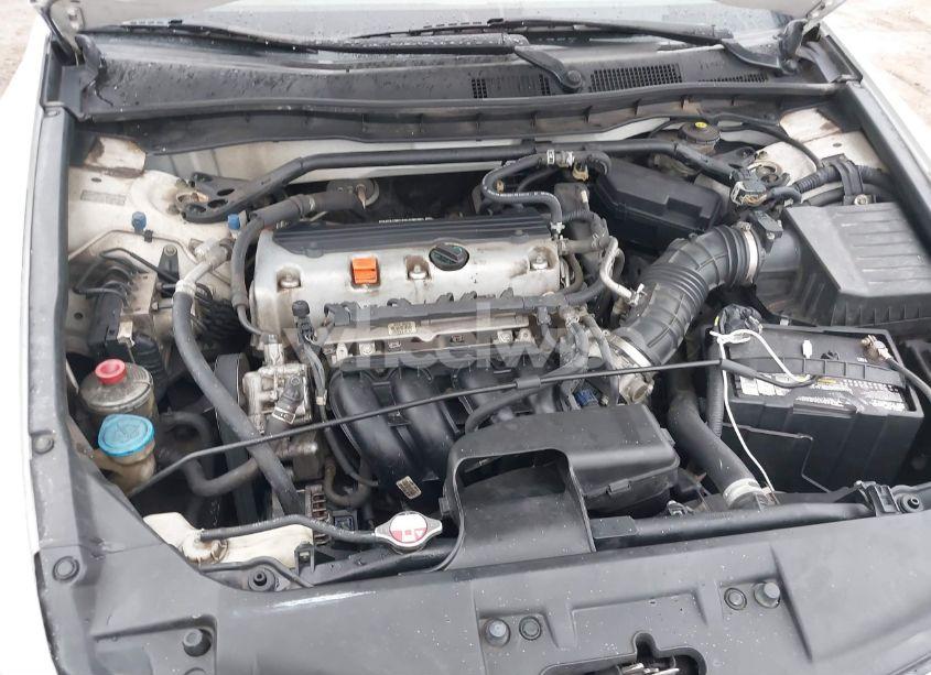 Photo 10 of 2010 Honda Accord 2.4 EX (VIN 1HGCP2F77AA155750)