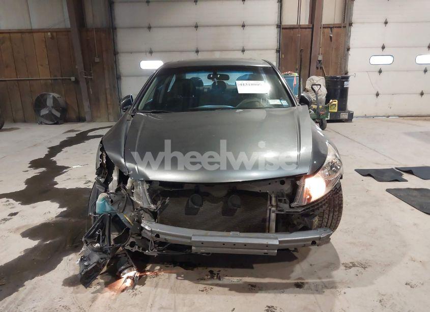 Photo 13 of 2010 Honda Accord 2.4 EX (VIN 1HGCP2F78AA041238)