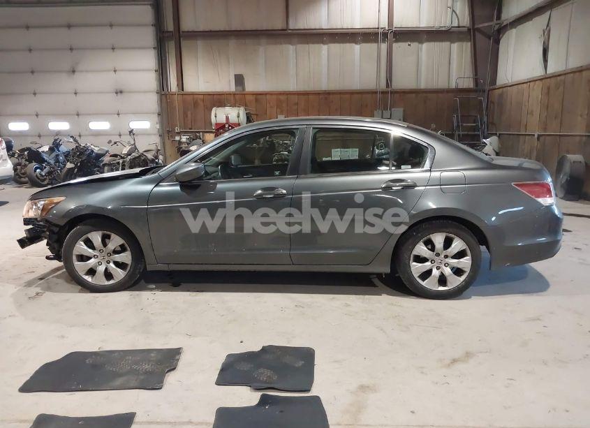 Photo 15 of 2010 Honda Accord 2.4 EX (VIN 1HGCP2F78AA041238)
