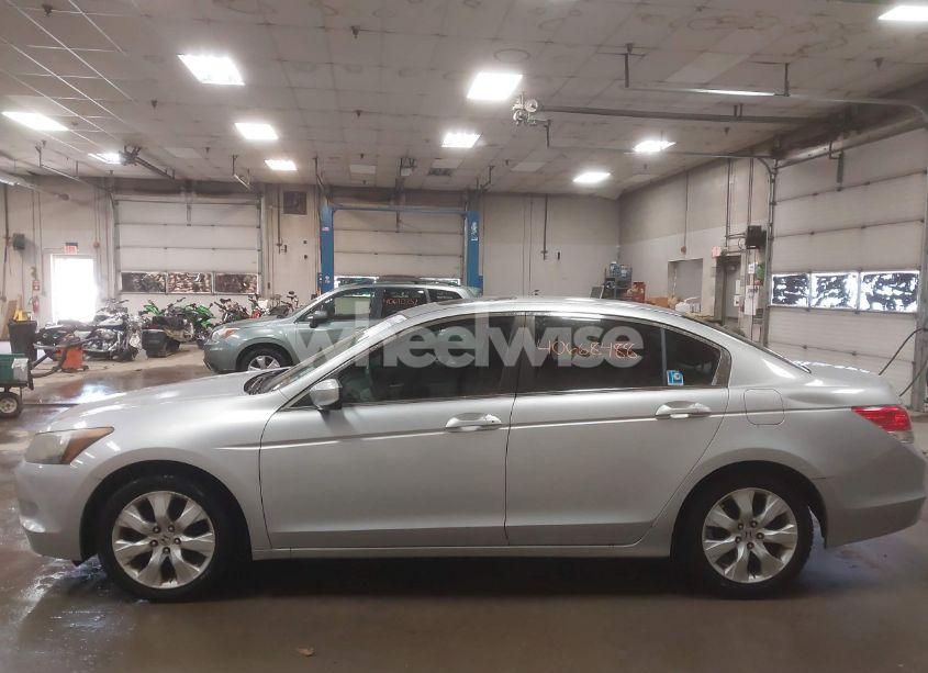 Photo 14 of 2010 Honda Accord 2.4 EX (VIN 1HGCP2F78AA093968)