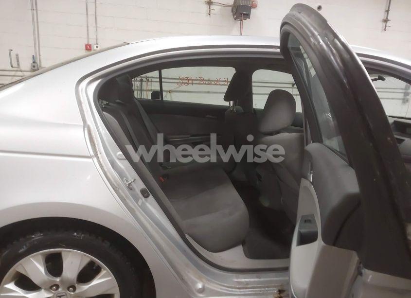 Photo 8 of 2010 Honda Accord 2.4 EX (VIN 1HGCP2F78AA093968)