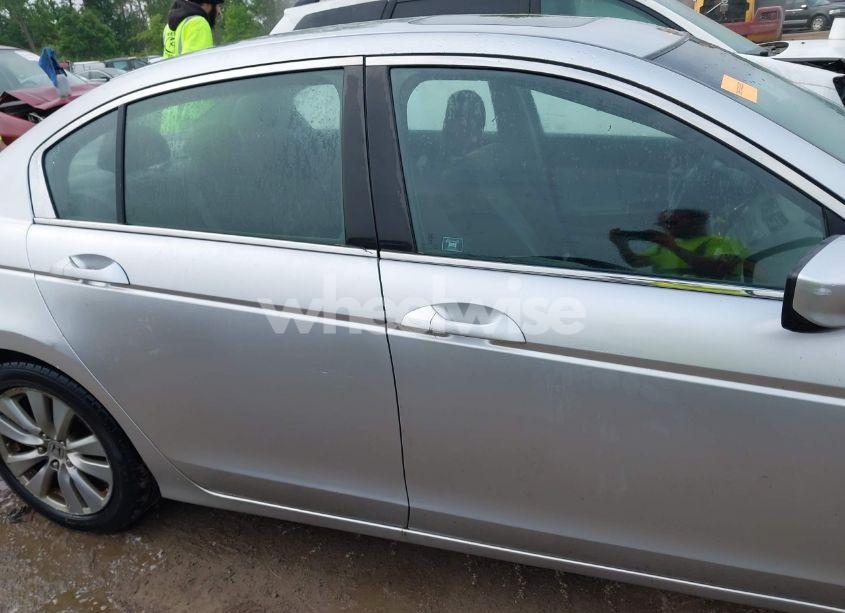 Photo 14 of 2011 Honda Accord 2.4 EX (VIN 1HGCP2F79BA048703)