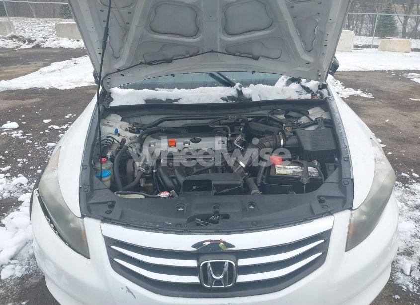 Photo 10 of 2011 Honda Accord 2.4 EX (VIN 1HGCP2F79BA065713)