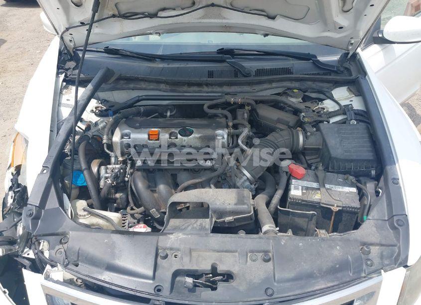 Photo 10 of 2010 Honda Accord 2.4 EX-L (VIN 1HGCP2F80AA008145)