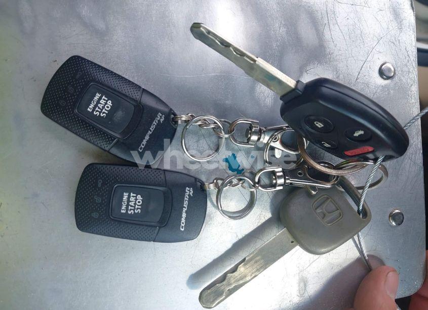 Photo 11 of 2010 Honda Accord 2.4 EX-L (VIN 1HGCP2F80AA008145)