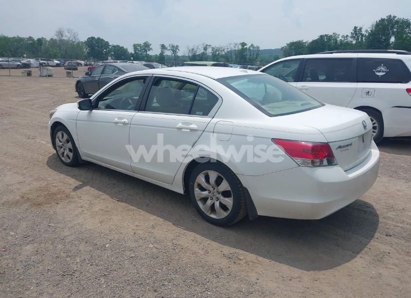 Photo 3 of 2010 Honda Accord 2.4 EX-L (VIN 1HGCP2F80AA008145)