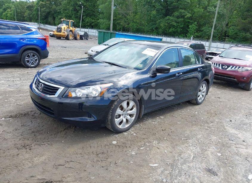 Photo 2 of 2010 Honda Accord 2.4 EX-L (VIN 1HGCP2F80AA013460)