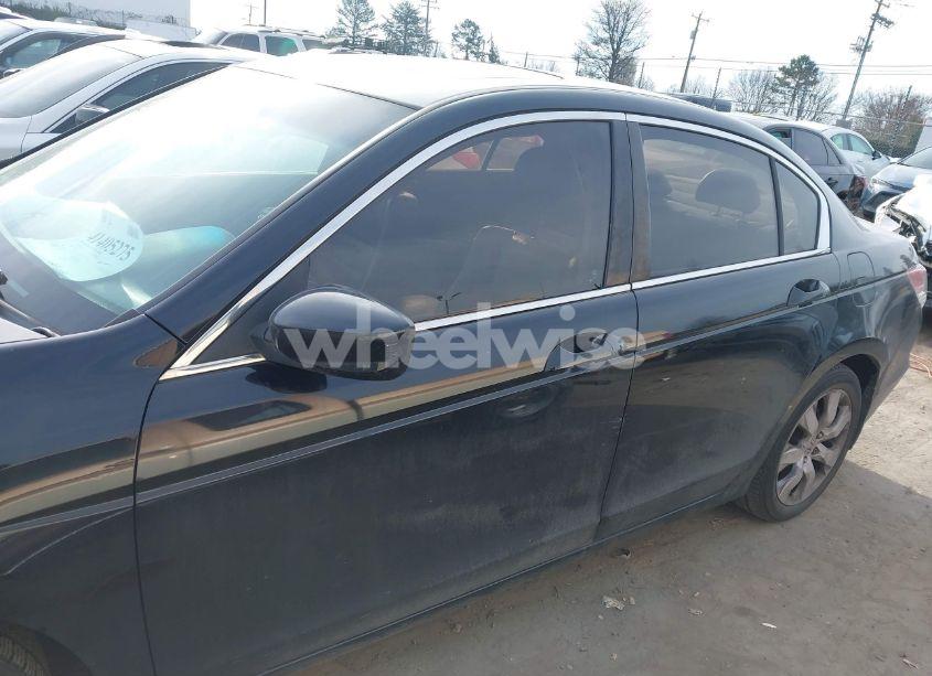 Photo 14 of 2010 Honda Accord 2.4 EX-L (VIN 1HGCP2F80AA023986)