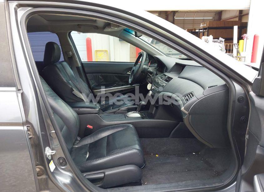 Photo 5 of 2010 Honda Accord 2.4 EX-L (VIN 1HGCP2F80AA074730)