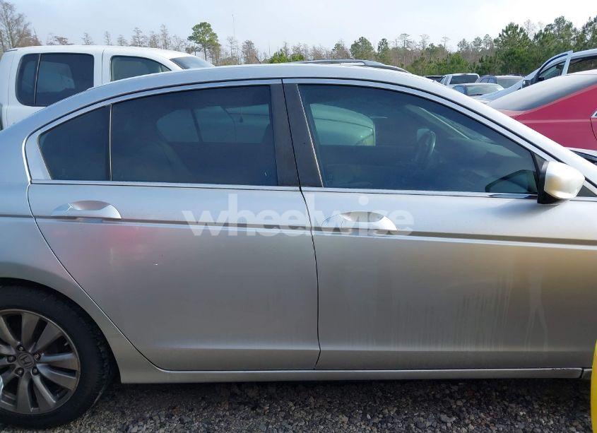 Photo 13 of 2011 Honda Accord 2.4 EX-L (VIN 1HGCP2F80BA097278)