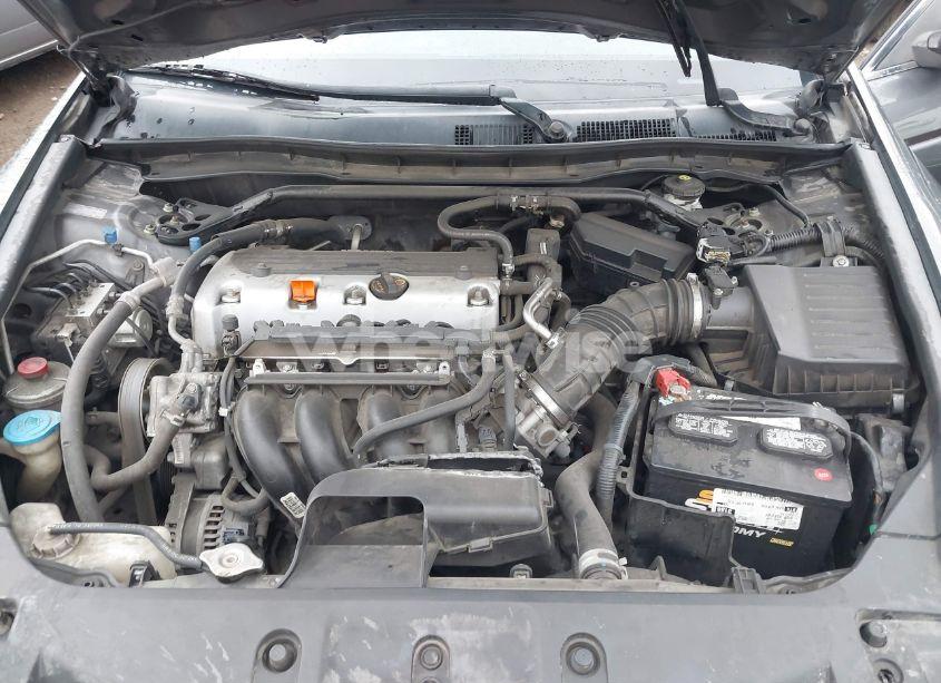 Photo 10 of 2011 Honda Accord 2.4 EX-L (VIN 1HGCP2F80BA098687)