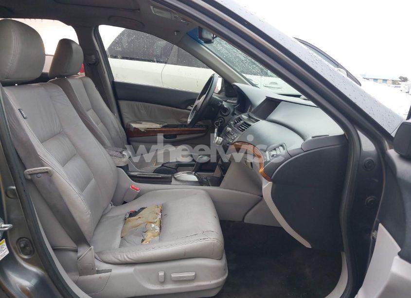 Photo 5 of 2011 Honda Accord 2.4 EX-L (VIN 1HGCP2F80BA098687)