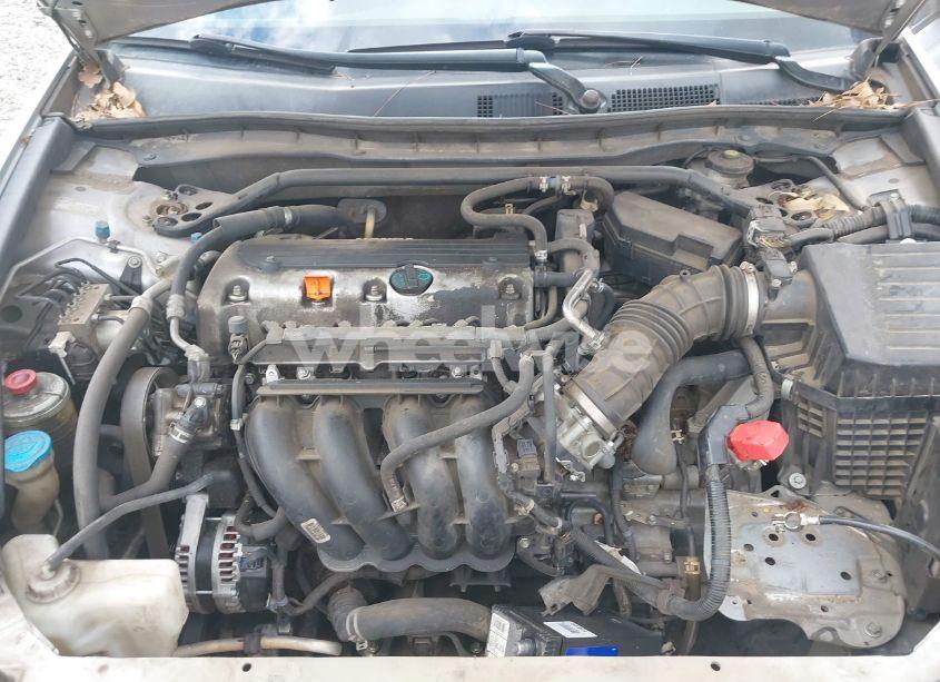 Photo 10 of 2010 Honda Accord 2.4 EX-L (VIN 1HGCP2F81AA003181)
