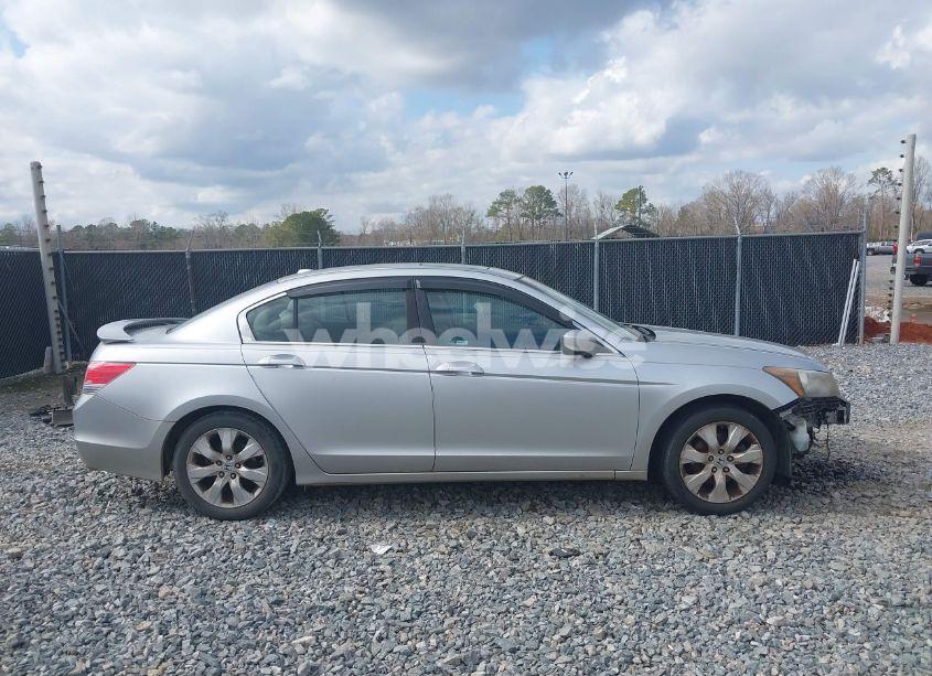 Photo 14 of 2010 Honda Accord 2.4 EX-L (VIN 1HGCP2F81AA003181)