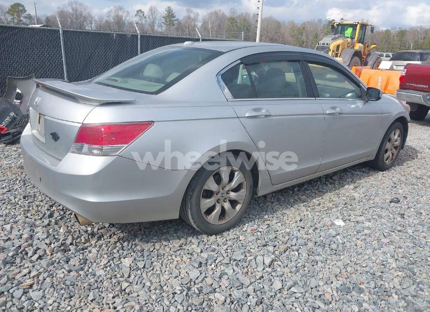 Photo 4 of 2010 Honda Accord 2.4 EX-L (VIN 1HGCP2F81AA003181)