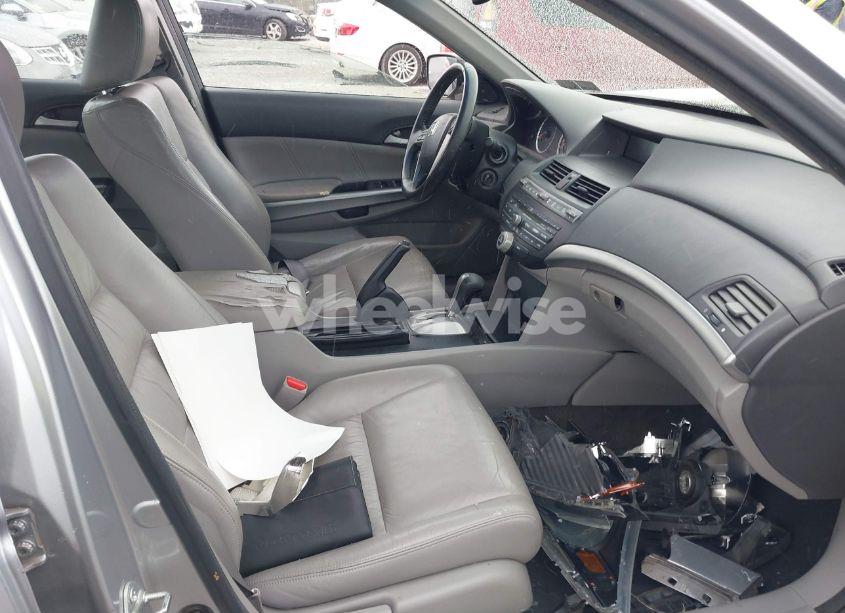 Photo 5 of 2010 Honda Accord 2.4 EX-L (VIN 1HGCP2F81AA024709)