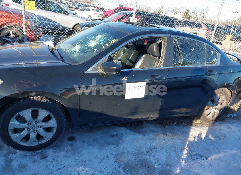 Photo 14 of 2010 Honda Accord 2.4 EX-L (VIN 1HGCP2F81AA051568)